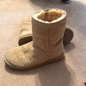 SAND CLASSIC UGGS
